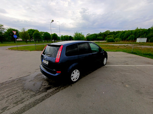 Ford Focus C-Max (5 фото из 8)