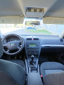 Skoda Octavia 2006 1.9 77kw (4 foto / 5)