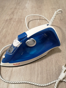 Утюг Tefal (4 фото из 5)