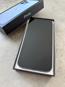 iPhone 13 Pro Max 128GB Sierra Blue (1 foto / 4)