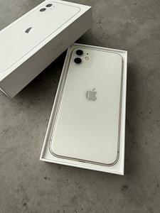 iPhone 11 64GB Белый (1 фото из 4)