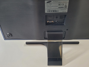 Монитор 24" дюйма Samsung S24E390HL (2 фото из 2)