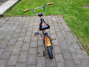 Детский велосипед 12" (3 фото из 4)