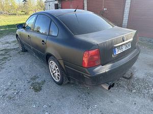Volkswagen Passat 1.9 81kw 08.24 (2 foto / 5)