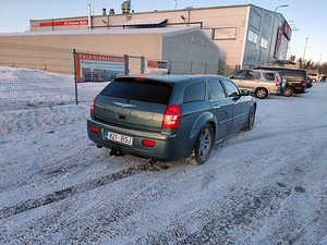 Chrysler 300c 3,0 diisel, universaal (2 foto / 5)