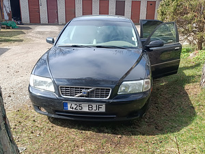 Volvo S80 2,4 120kW (2 foto / 15)
