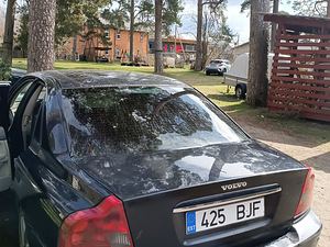 Volvo S80 2,4 120kW (4 foto / 15)