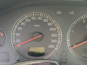 Volvo S80 2,4 120kW (12 foto / 15)