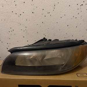 Esituled Volvo s80-le (2 foto / 2)