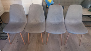 Müüa ümmargune laud koos toolidega (3 foto / 3)