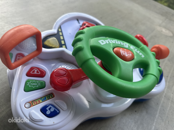 Interaktiivne auto juhtimise simulatsioon juhtpult