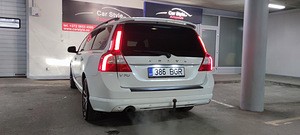 Volvo V70 2,4 129kw (8 foto / 9)