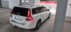 Volvo V70 2,4 129kw (9 foto / 9)