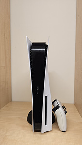 PlayStation 5 (825 GB, disc version) (2 foto / 3)