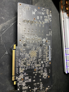 AMD Radeon RX 580 8GB (2 foto / 3)