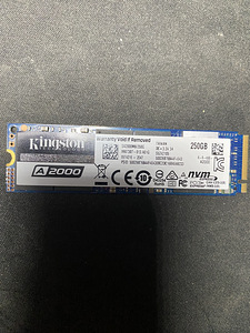 Kingston 250GB NvMe M.2 SSD (1 foto / 1)