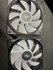 2x LED Deepcool 120mm Ventilaatorid (1 foto / 2)