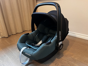 Автокресло Maxi-Cosi (2 фото из 4)
