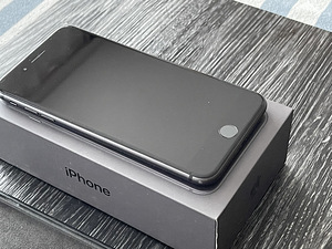 Apple iPhone 8 Plus in perfect condition like new (1 foto / 1)