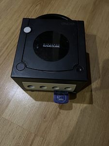 Нинтендо GameCube (3 фото из 3)