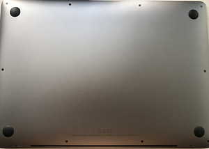 MacBook Air M1 2020 (2 foto / 4)