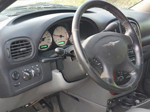 Chrysler Voyager Stown&Go (6 foto / 9)
