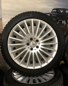 Литые диски на зимней резине Mercedes