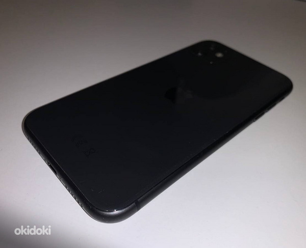 Apple iPhone 11 64 GB Black (foto #1)