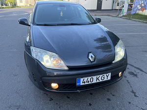 Renault Laguna (1 фото из 12)