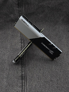 G.skill trident z Neo 2x16gb 3600 CL16 (4 foto / 8)