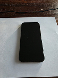 iPhone X Черный 256Gb (2 фото из 5)