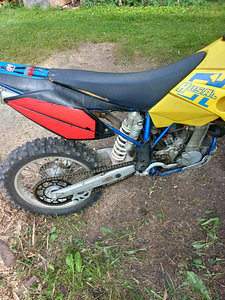 Husaberg FE550.FE1. (7 foto / 10)