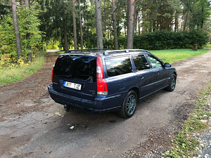 Volvo v70 2.4td 120kw 2002 мануал (10 фото из 10)