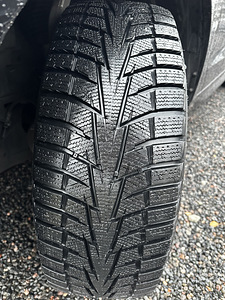 Volvo R18, Hankook Winter I cept 235/60 (1 foto / 4)
