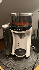 Baby Brezza Formula Pro piimasegu valmistamise masin (1 foto / 6)