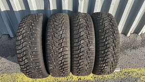 215/65R17 Sailun Ice Blazer WST3 naastrehvid 4tk (1 foto / 7)