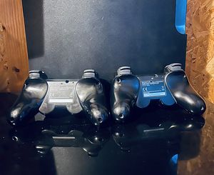 Sony Playstation 3 Slim 320GB с 2 контроллерами + 6 игр (3 фото из 8)