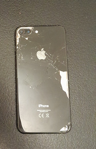 iPhone 8 плюс (3 фото из 5)