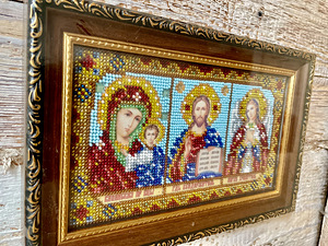 Helmestega tikitud ikoon-amulett “Triptühhon” (2 foto / 3)