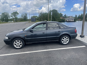 Audi A4 B5 1,8 bensiin 94 (3 foto / 6)
