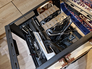 Gaming PC / Mänguri arvuti R7 2700x , Rx 5700 XT , 32gb DDR4 (5 foto / 9)