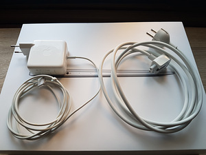 Macbook Air, Early 2015, 4GB RAM / 128 GB SSD (2 foto / 10)