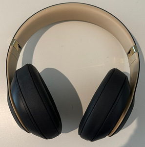 Beats by Dr. Dre Studio 3 Wireless наушники (3 фото из 7)