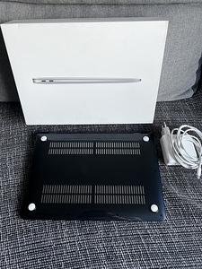 Macbook Air 13” 2020 M1 8/256GB Space Gray (4 foto / 6)