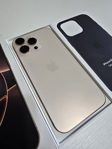 iPhone 16 Pro Max 256GB Desert titanium (2 foto / 4)