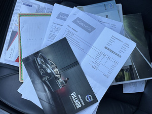 VOLVO V70 MOMENTUM 2012 (15 фото из 15)