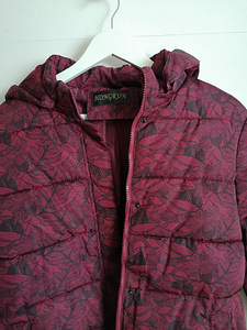 Женская куртка (3 фото из 9)