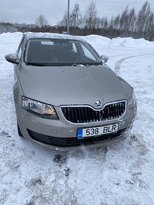 Skoda octavia 1.2TSI 77 kw. (7 foto / 9)