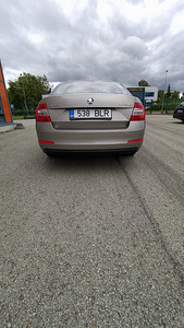 Skoda octavia 1.2TSI 77 kw. (8 foto / 9)