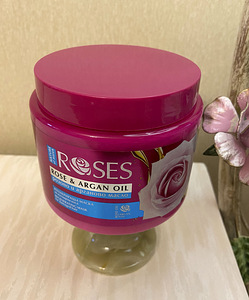 "Roses" маска для истощенных волос с розовым маслом, 500 мл